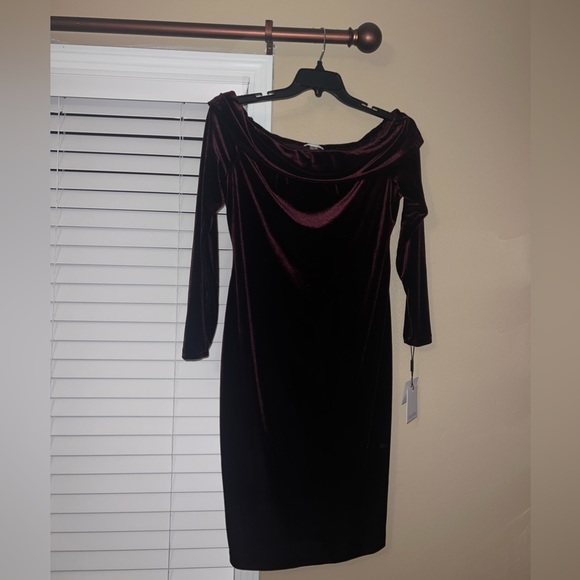 Velvet Calvin Klein dress - Picture 2 of 4